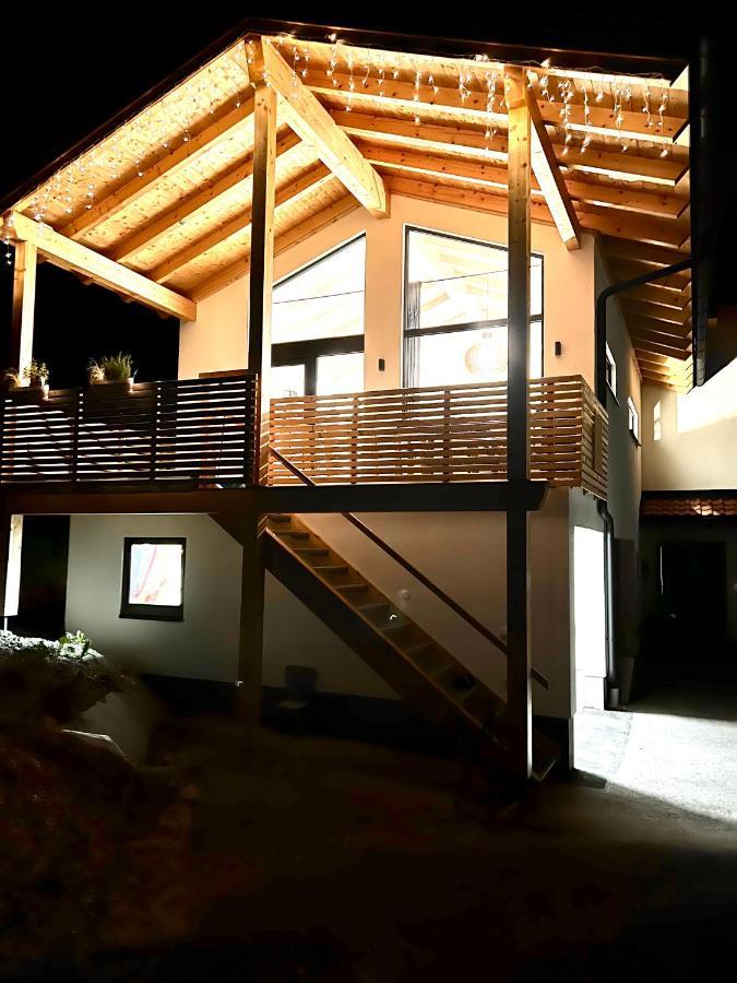 ルーポルディング Fuxbau Waldlounge Inklusive Chiemgaukarteヴィラ エクステリア 写真